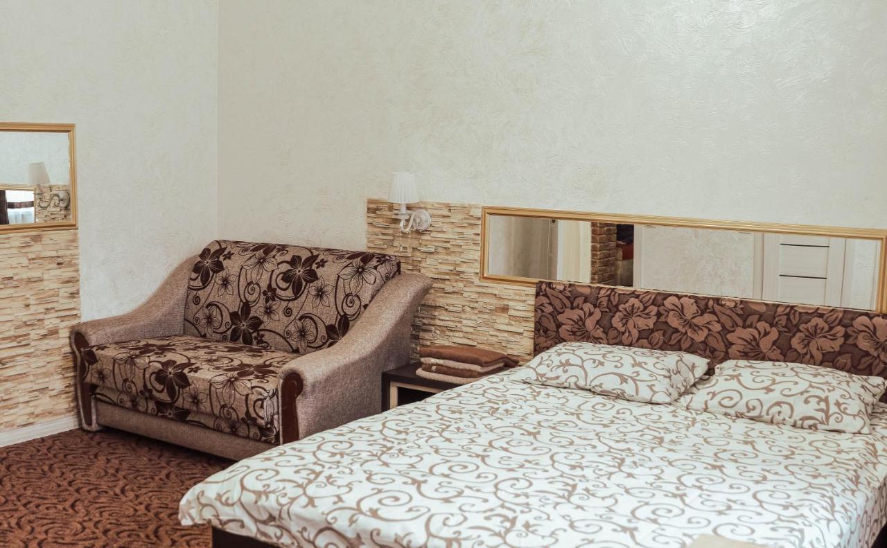 Hotel Rafinad ลวีฟ ภายนอก รูปภาพ